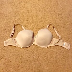 Chantelle 32G/DDDD cream bra